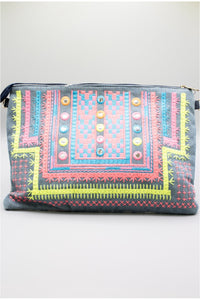 Tribal Clutch