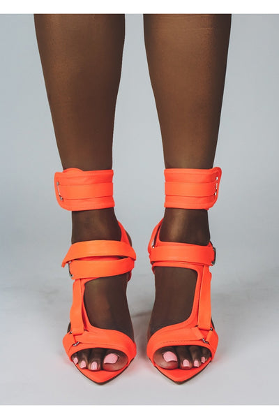Dive In Heels